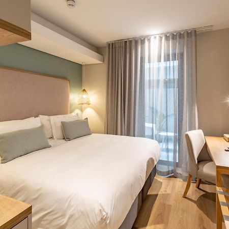 Plett Quarter Hotel - Lion Roars Hotels & Lodges プレッテンバーグ・ベイ エクステリア 写真