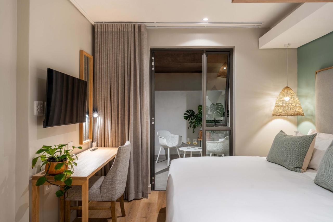 Plett Quarter Hotel - Lion Roars Hotels & Lodges プレッテンバーグ・ベイ エクステリア 写真