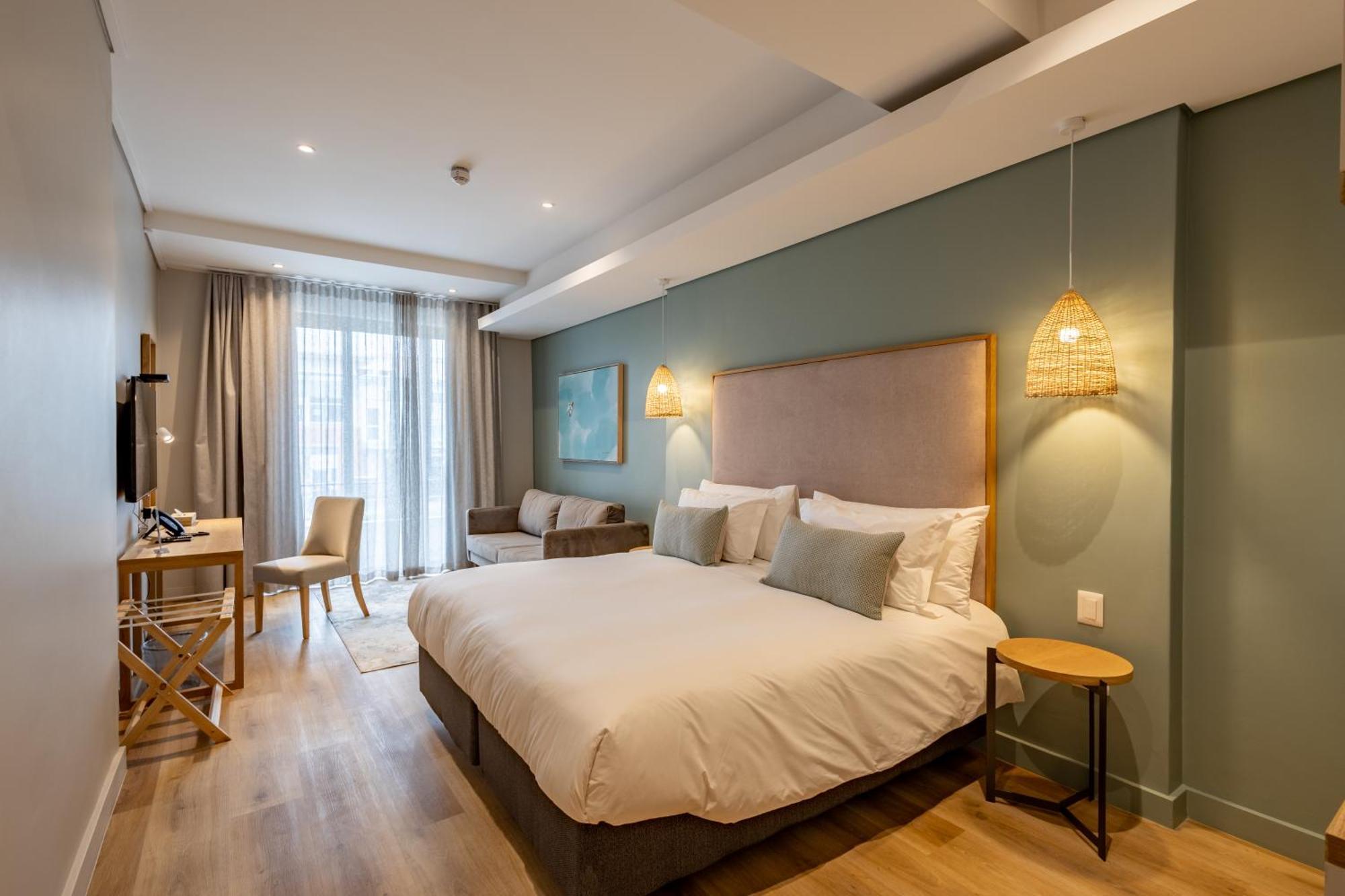 Plett Quarter Hotel - Lion Roars Hotels & Lodges プレッテンバーグ・ベイ 部屋 写真